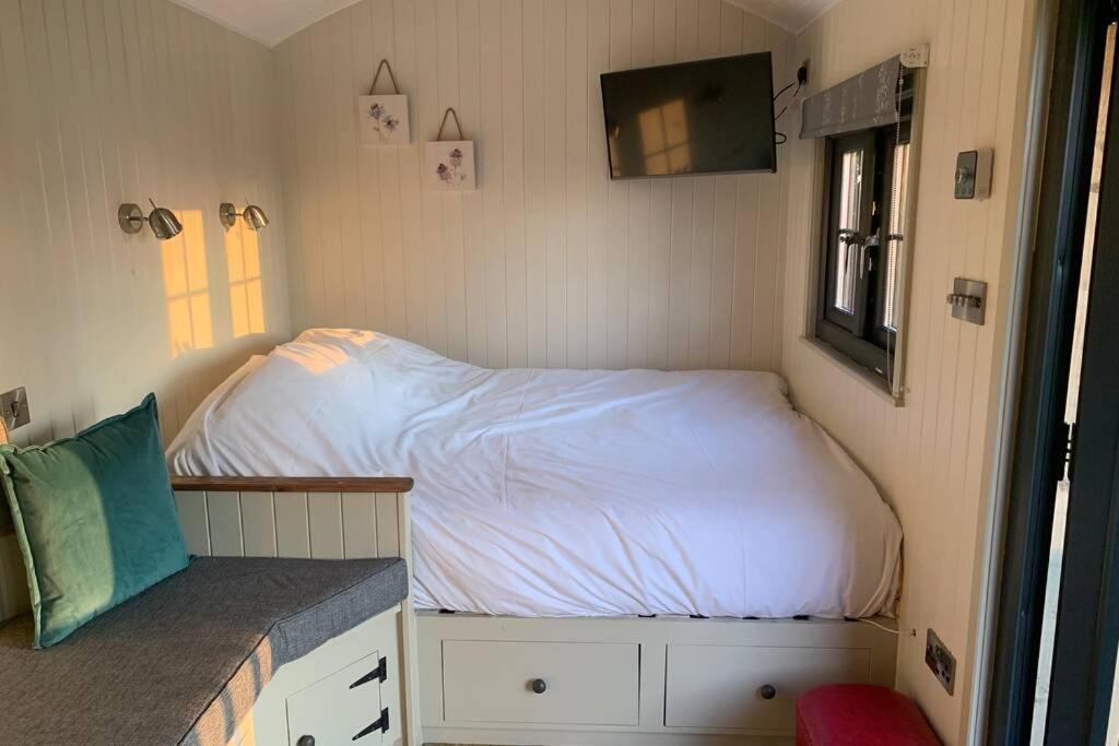 Lle Mary - Beautiful Views, Hot Tub, Secluded, Dog Welcome, Barmouth Llanddwywe Exterior photo